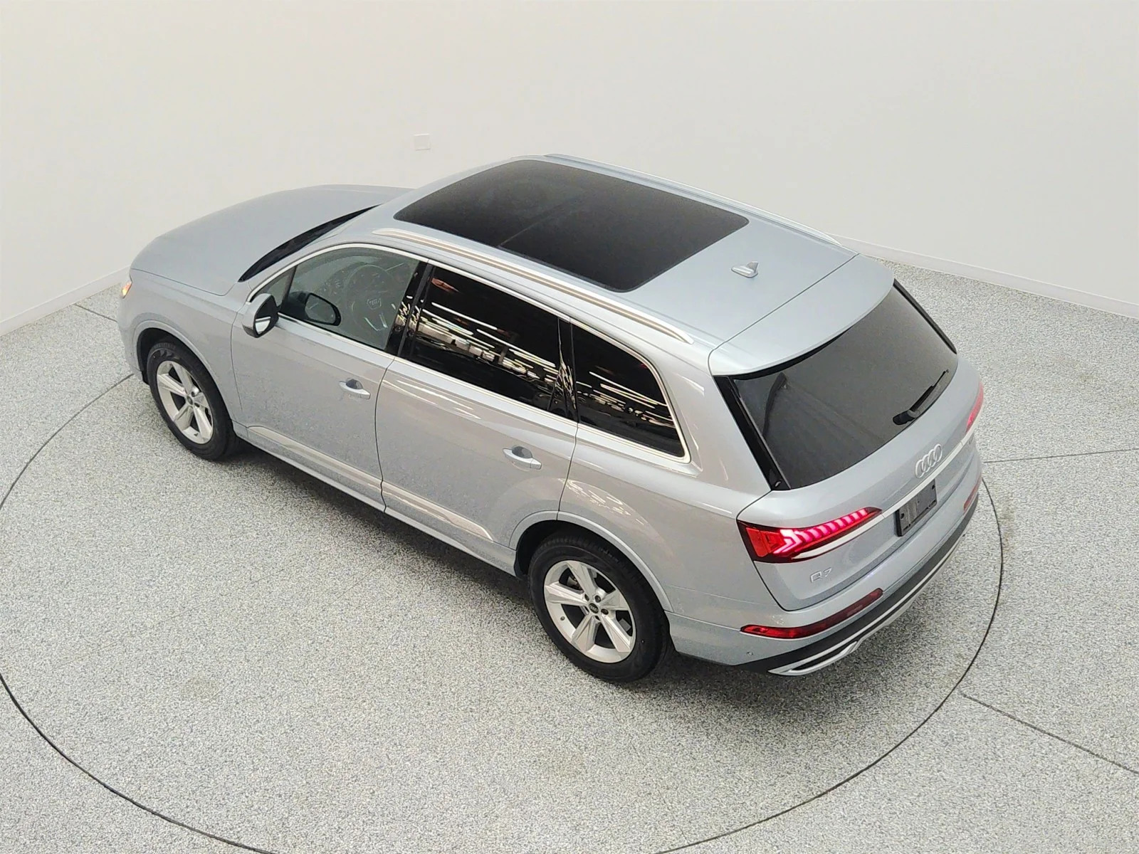Used 2023 Satellite Silver Metallic Audi Premium 45 TFSI quattro image 28