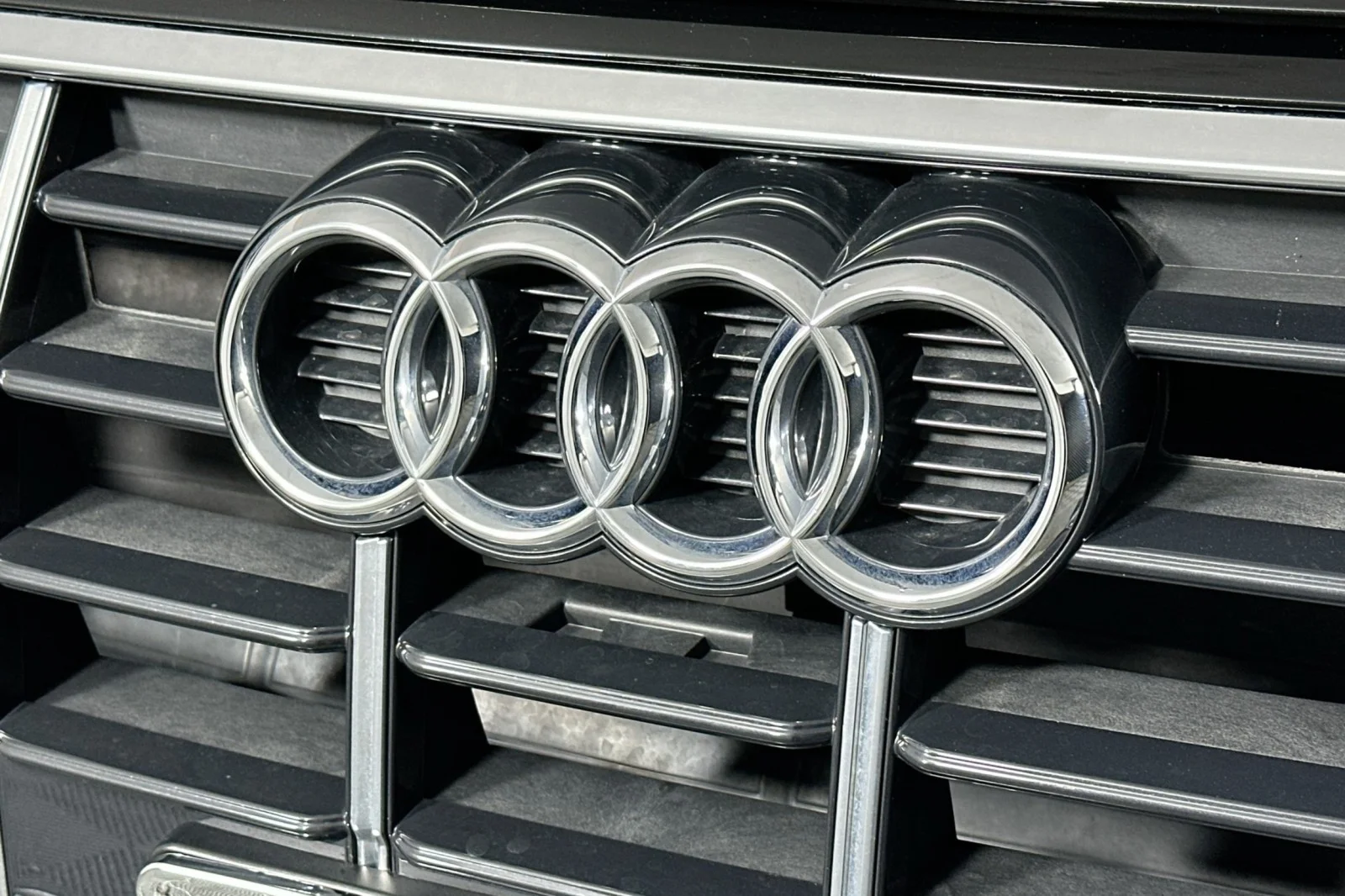 Used 2023 Mythos Black Metallic Audi Premium image 15