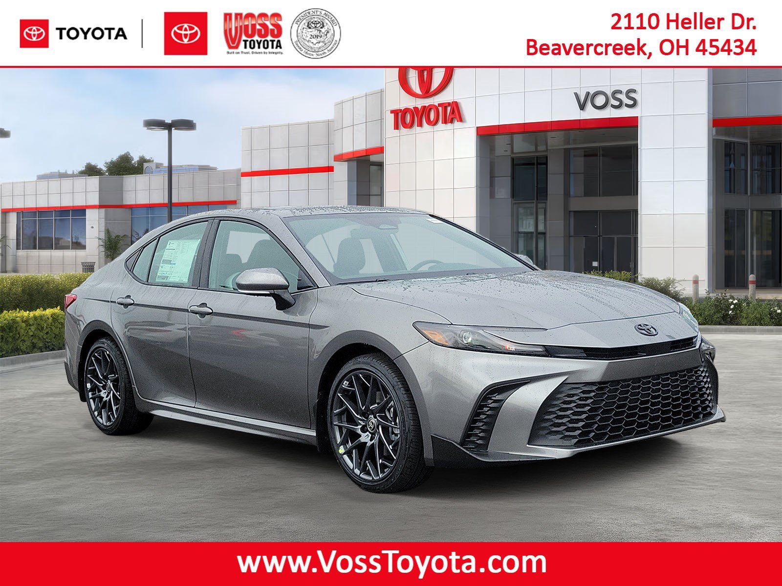 2026 Toyota Camry SE, photo 4 of 12