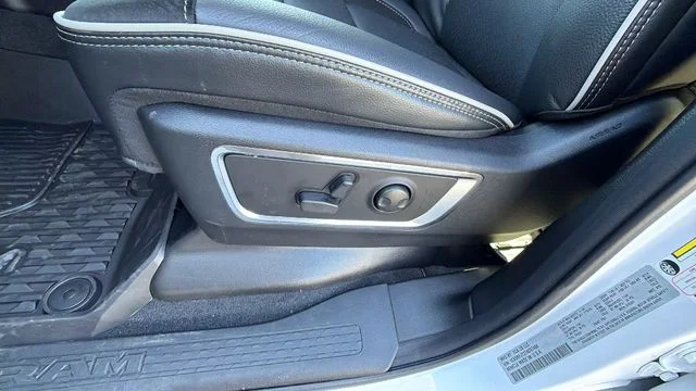 2026 RAM 1500 Laramie - Photo 24