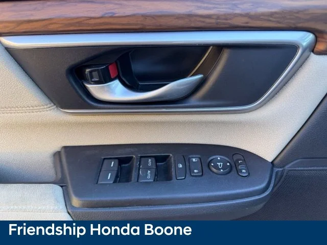 Used 2021 White Honda EX image 15