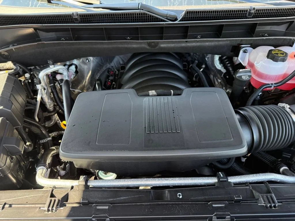 New 2026 Summit White GMC AT4 image 35