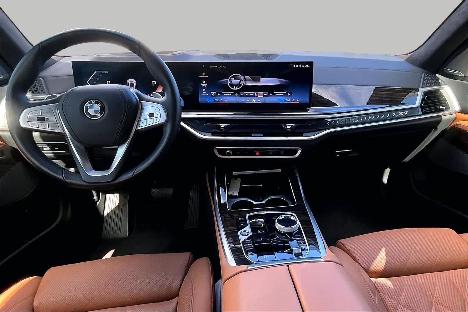Used 2026 Mineral White Metallic BMW xDrive40i image 16