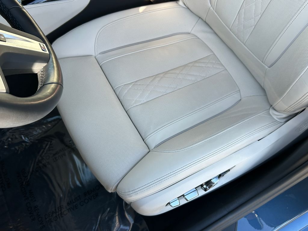 Used 2023 Arctic Race Blue metallic BMW M550i xDrive image 15