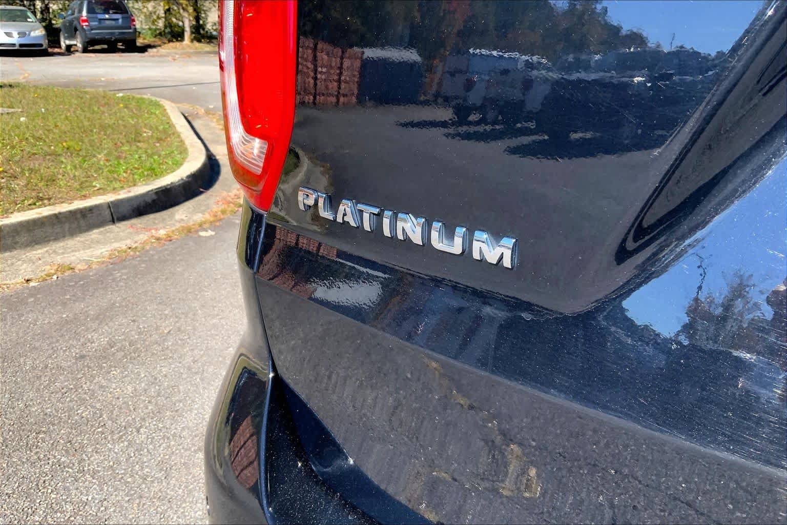 Used 2017 Shadow Black Ford Platinum image 10