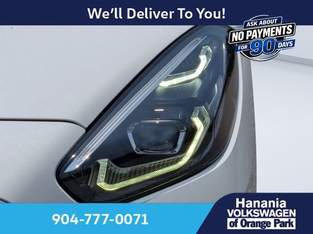 Used 2020 White BMW sDrive30i image 9