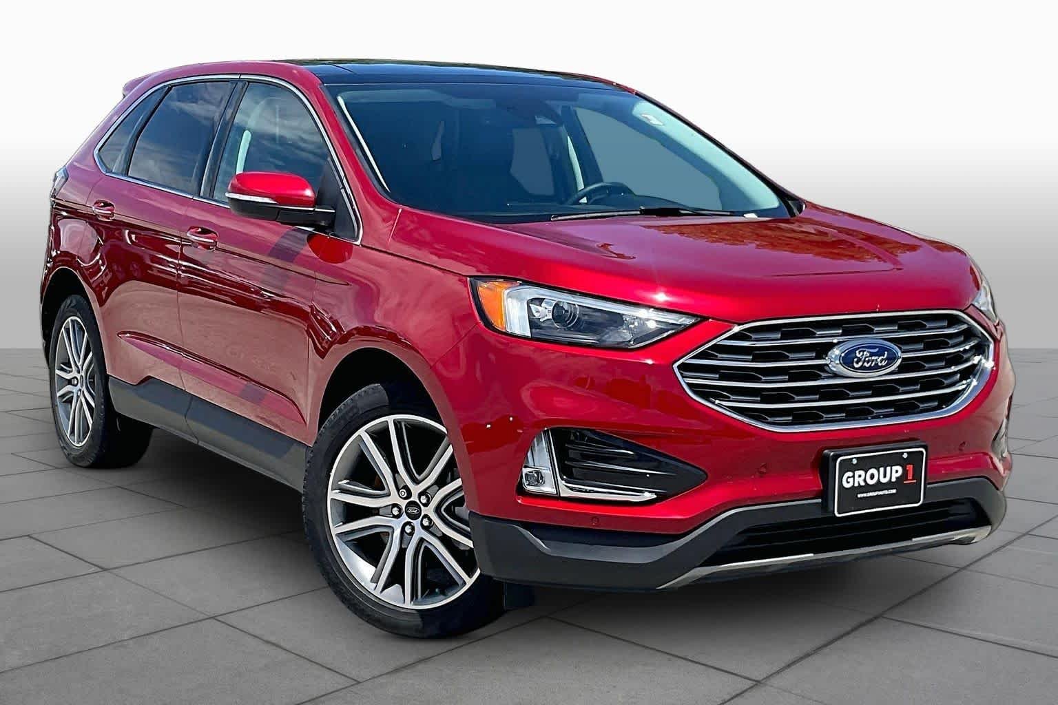 Used 2023 Rapid Red Metallic Tinted Clearcoat Ford Titanium image 3
