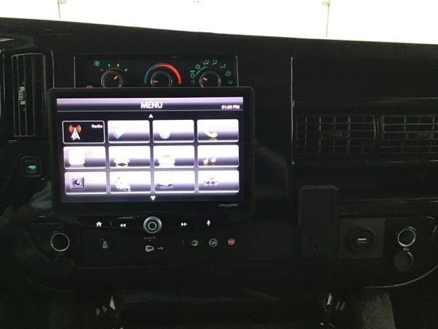 Used 2023 Silver GMC Explorer Limited SE image 30