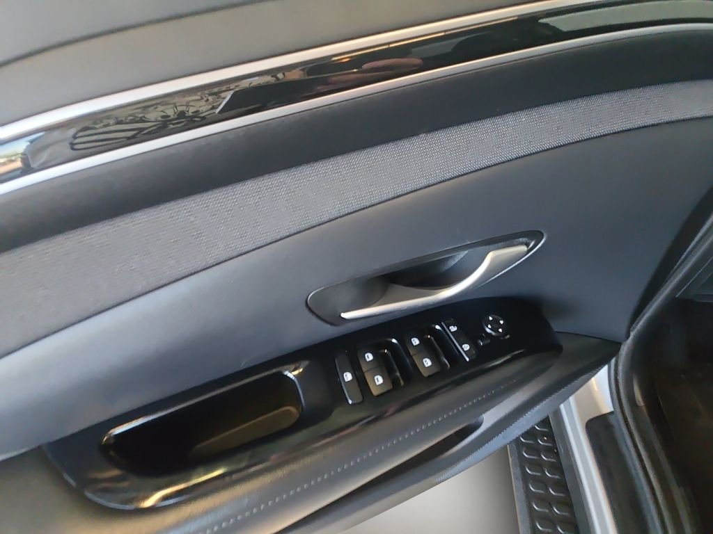 Used 2023 Silver Hyundai XRT image 10