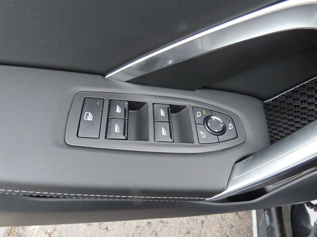 2025 BMW X1 28i - Photo 30