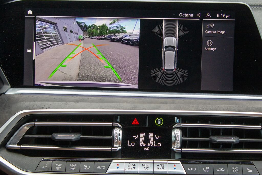 Used 2023 Mineral White Metallic BMW xDrive40i image 18