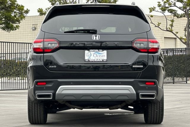 Used 2025 Black Honda Touring image 5