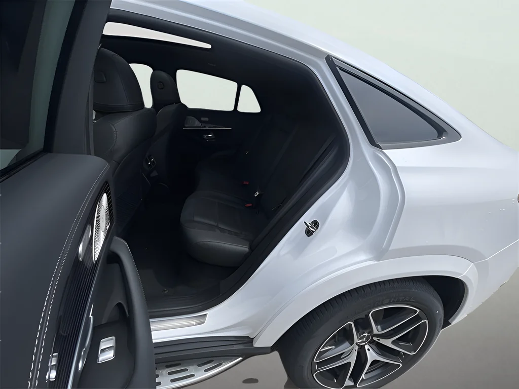 Used 2025 White Mercedes-Benz GLE 53 AMG® image 23
