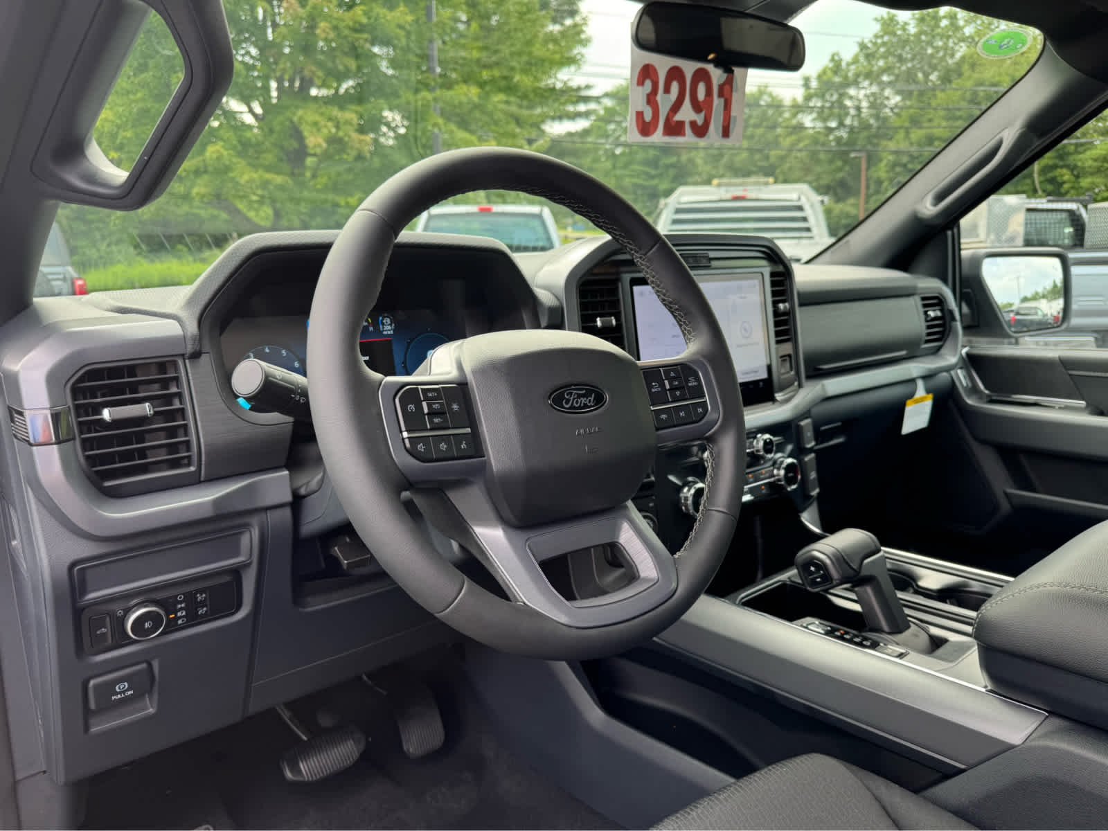 New 2026 Avalanche Ford XLT image 16