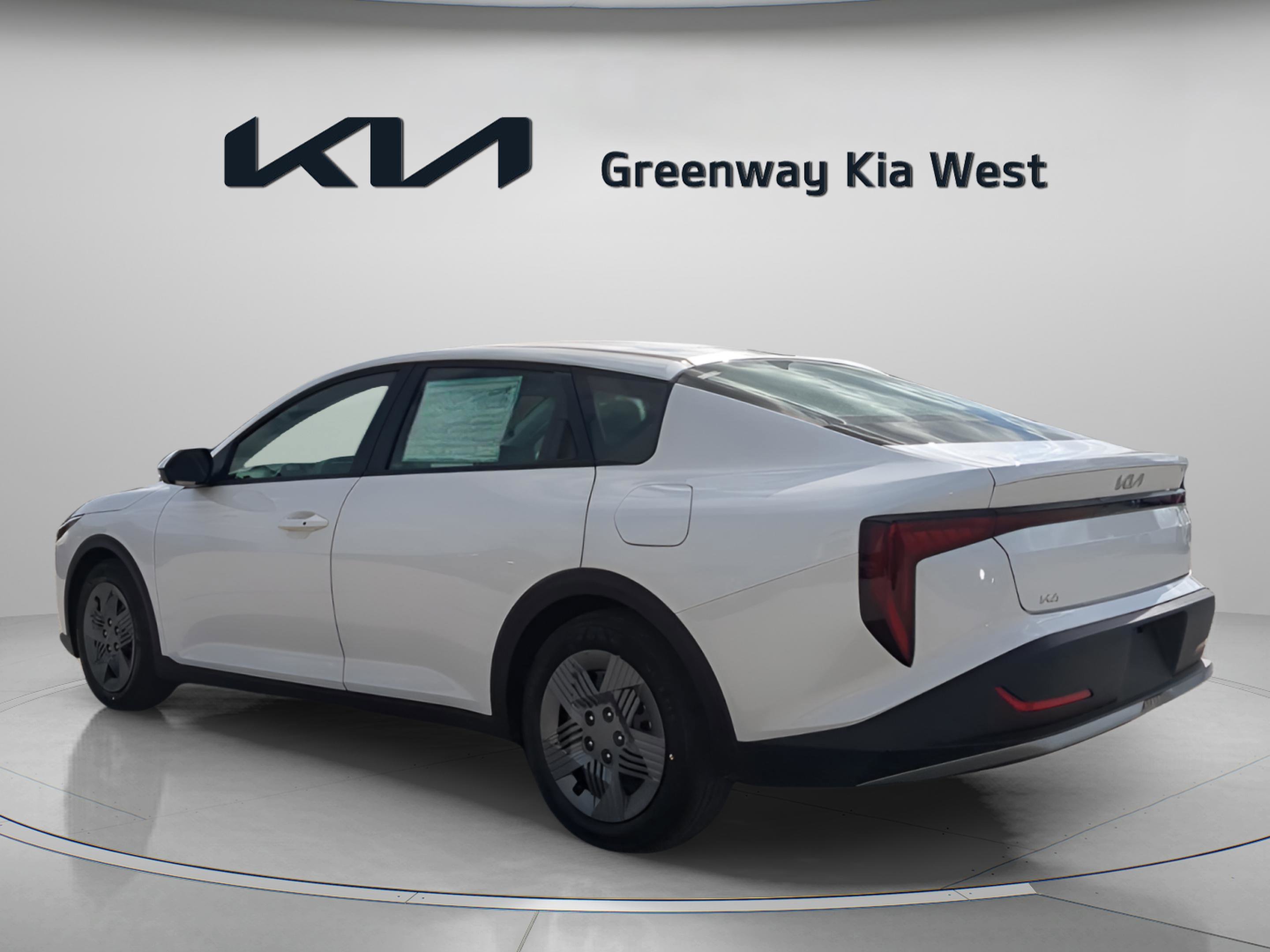 New 2026 Snow White Pearl Kia LX image 5