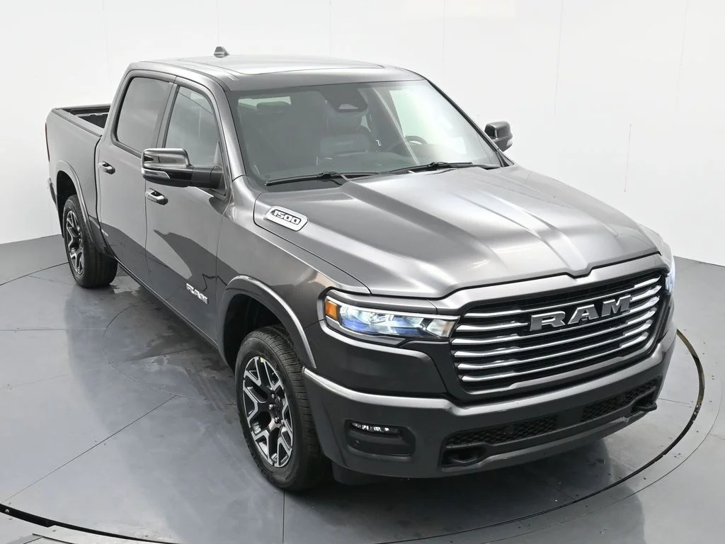 New 2026 Granite Crystal Metallic Clear-Coat Exterior Paint RAM Laramie image 25