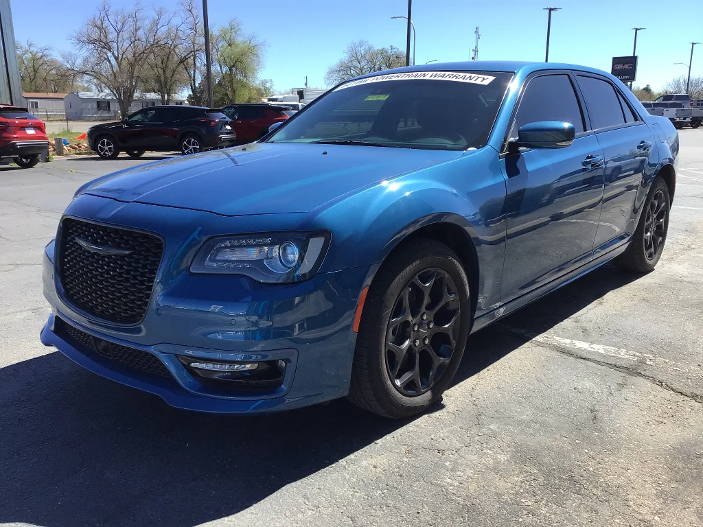 Used 2023 Frostbite Chrysler Touring L image 3
