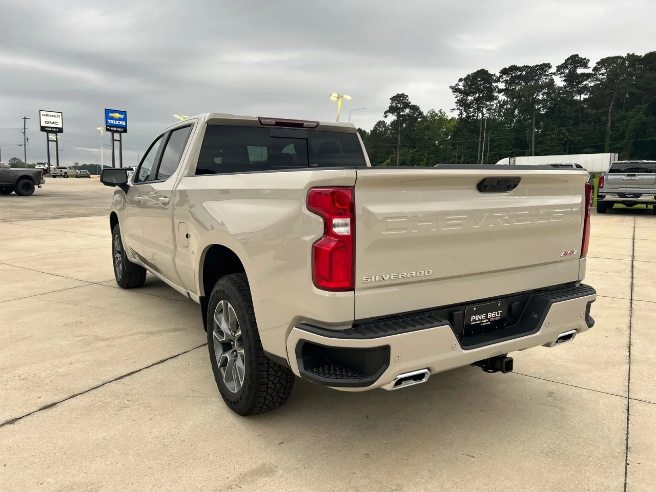 New 2026 White Sands Chevrolet RST image 4