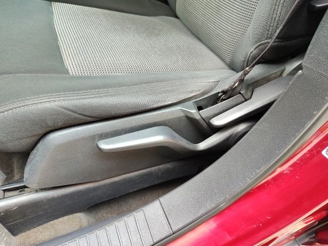 Used 2014 Red Jeep Latitude image 18