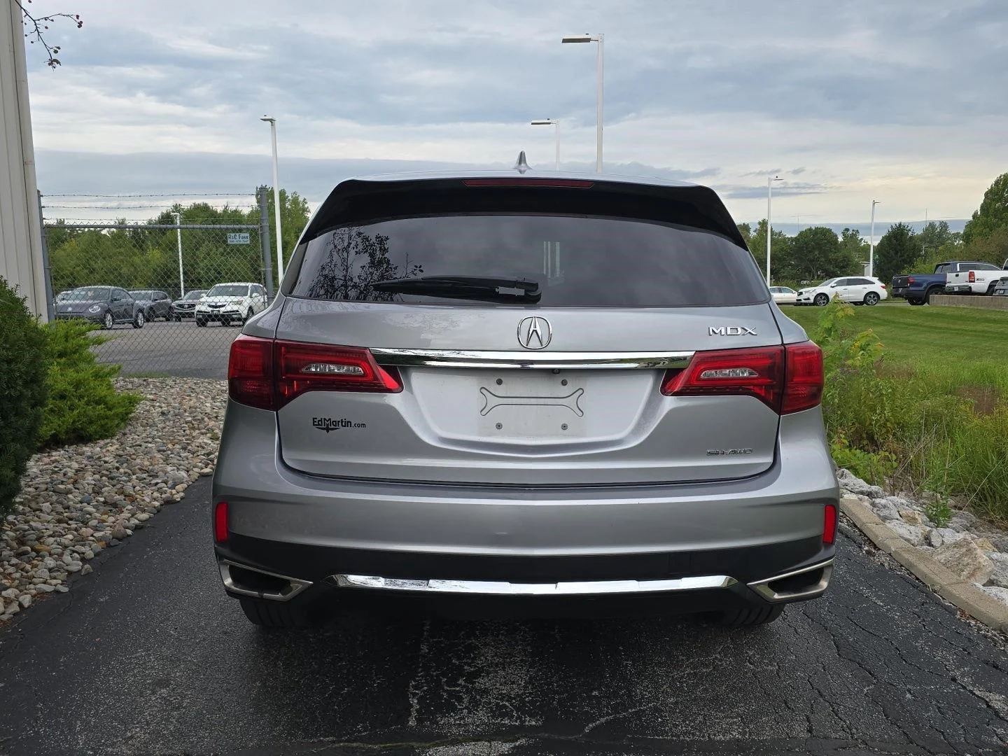 Certified Used 2019 Lunar Silver Metallic Acura SH-AWD image 8