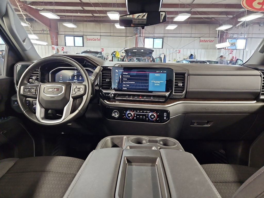 Used 2023 Summit White GMC Elevation image 18