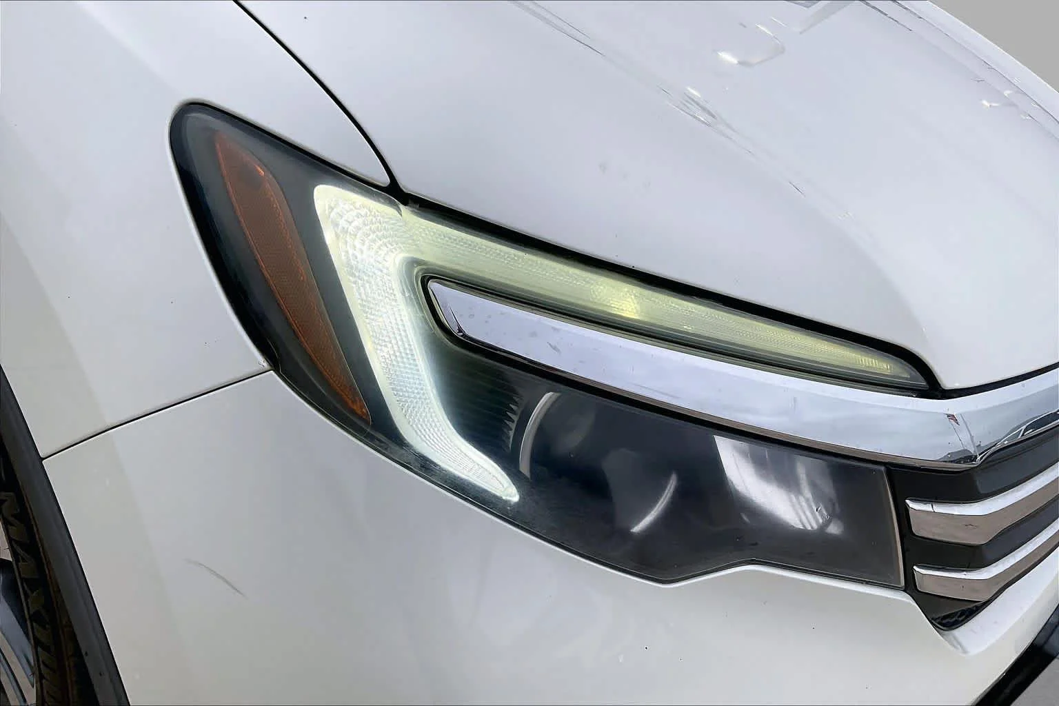 Used 2016 White Diamond Pearl Honda EX-L image 27