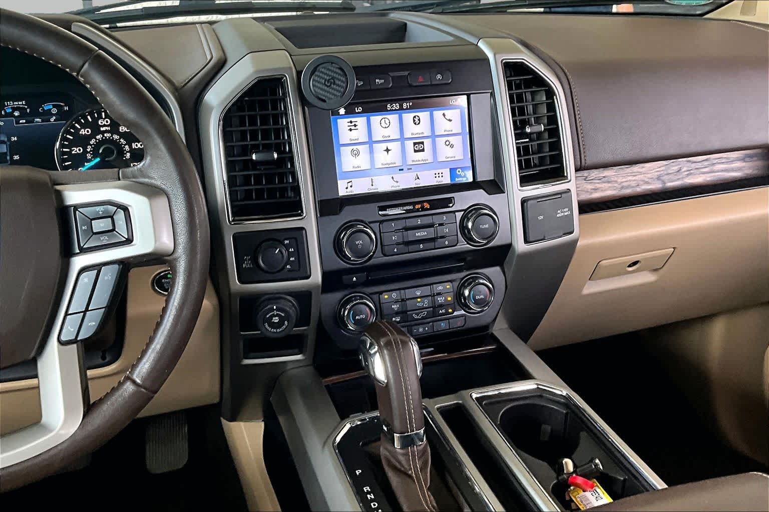 Used 2018 White Platinum Metallic Tri-Coat/Stone Gray Ford LARIAT image 7