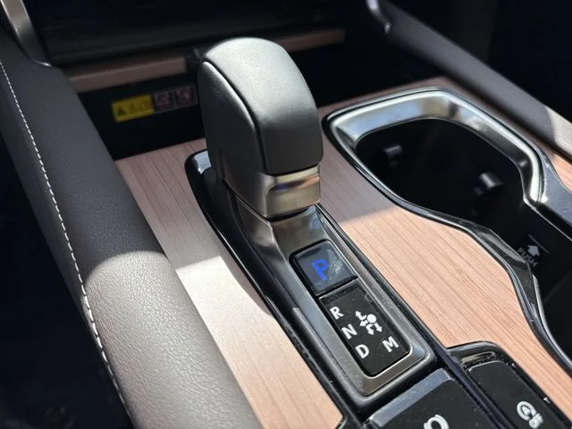 Used 2024  Lexus 350 Luxury image 20