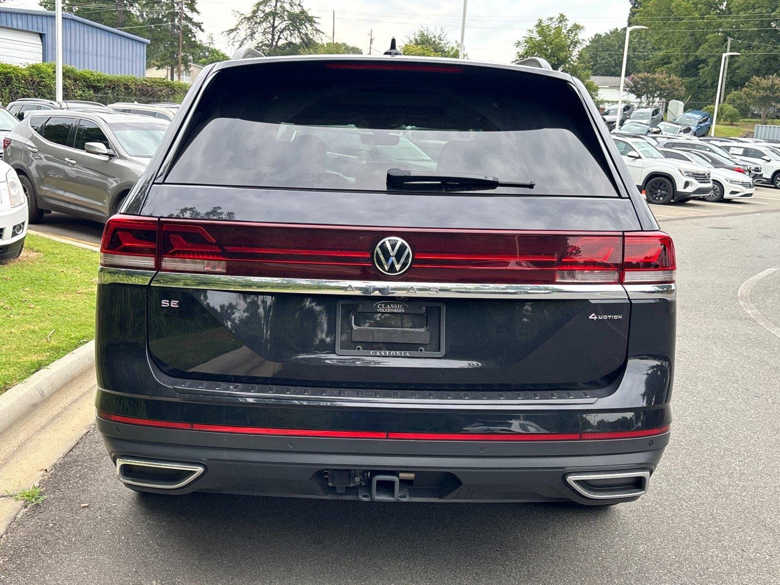 Used 2026 Deep Black Pearl Volkswagen 2.0T SE w/Technology image 4