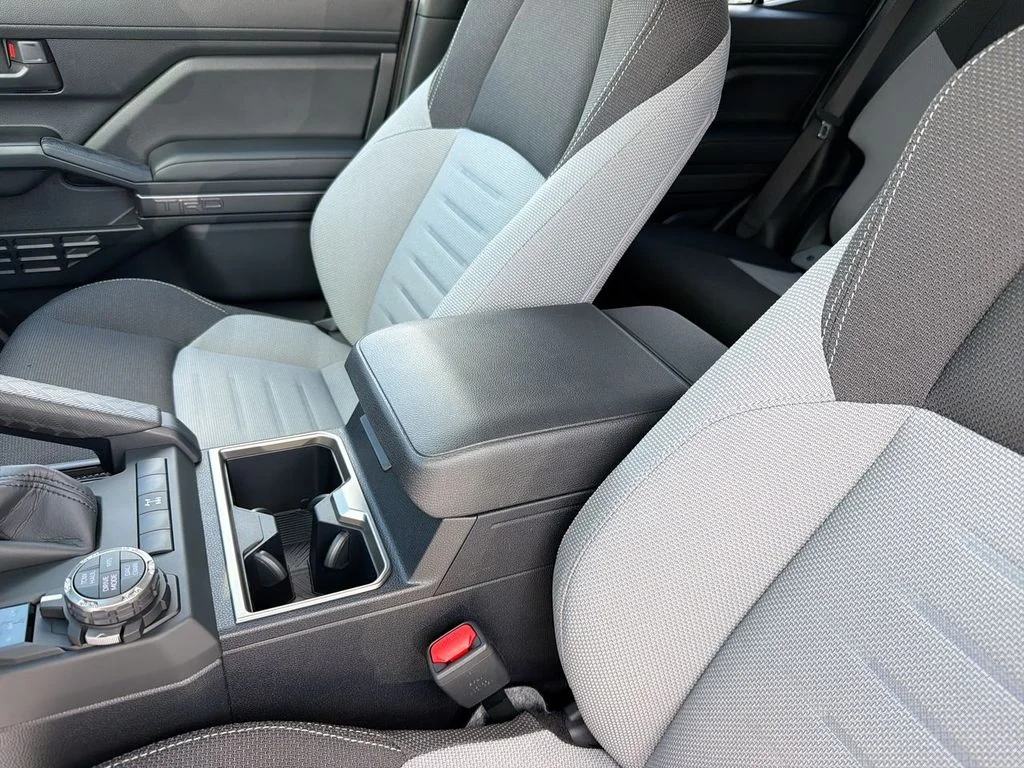 2026 Toyota 4Runner TRD Off-Road - Photo 27