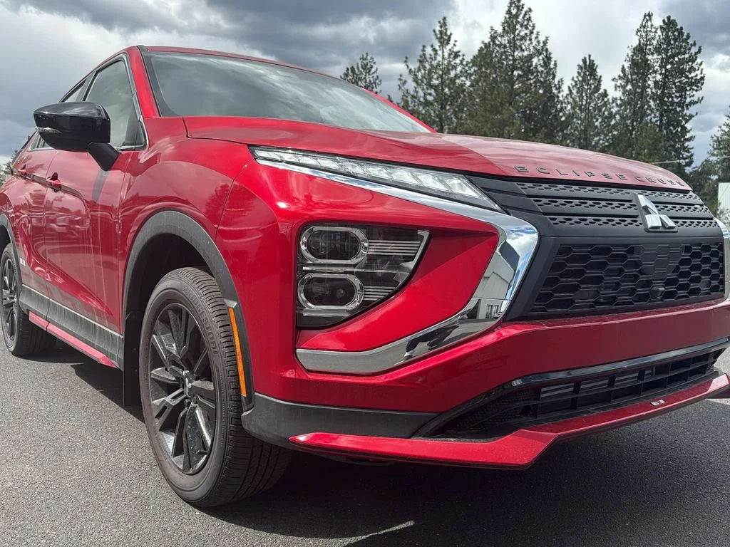 New 2026 Red Diamond Mitsubishi LE image 29