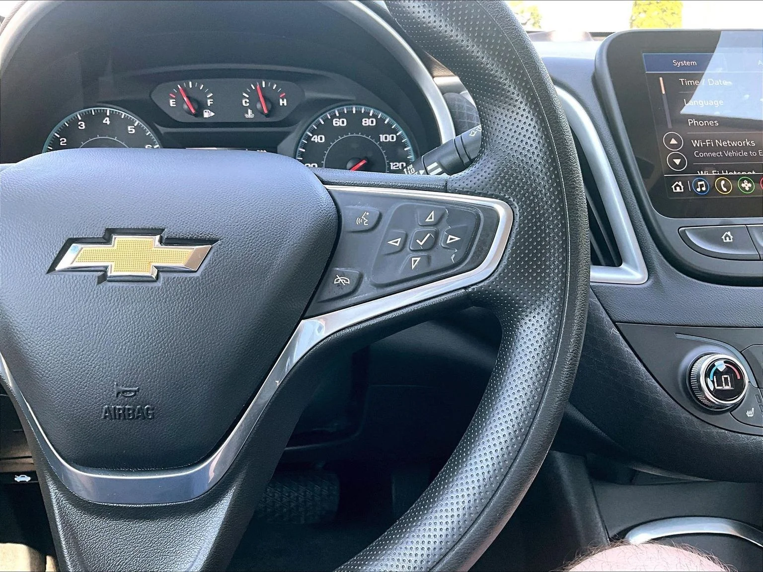 Used 2023 Gray Chevrolet LT image 19