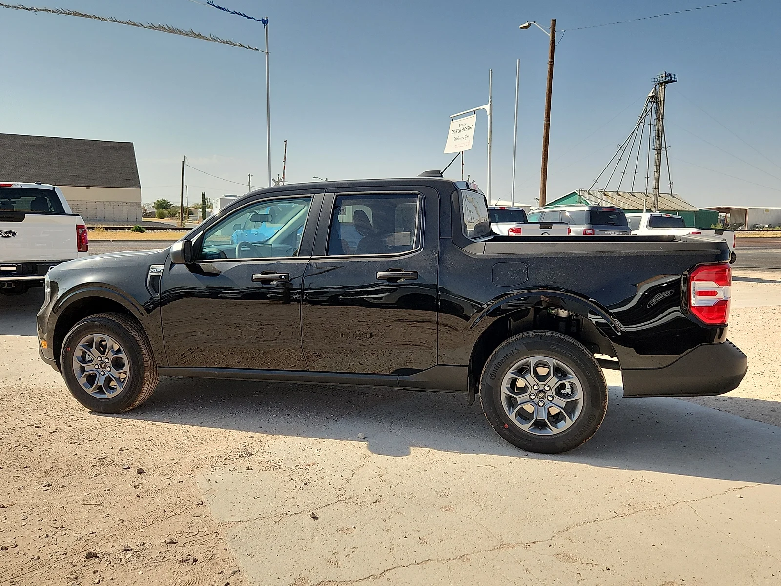 New 2026 Shadow Black Ford XLT image 4
