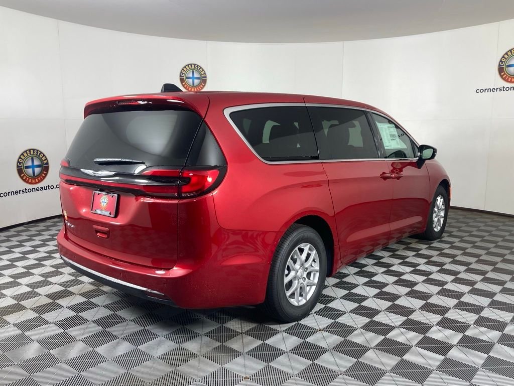 2026 Chrysler Pacifica Select - Photo 20