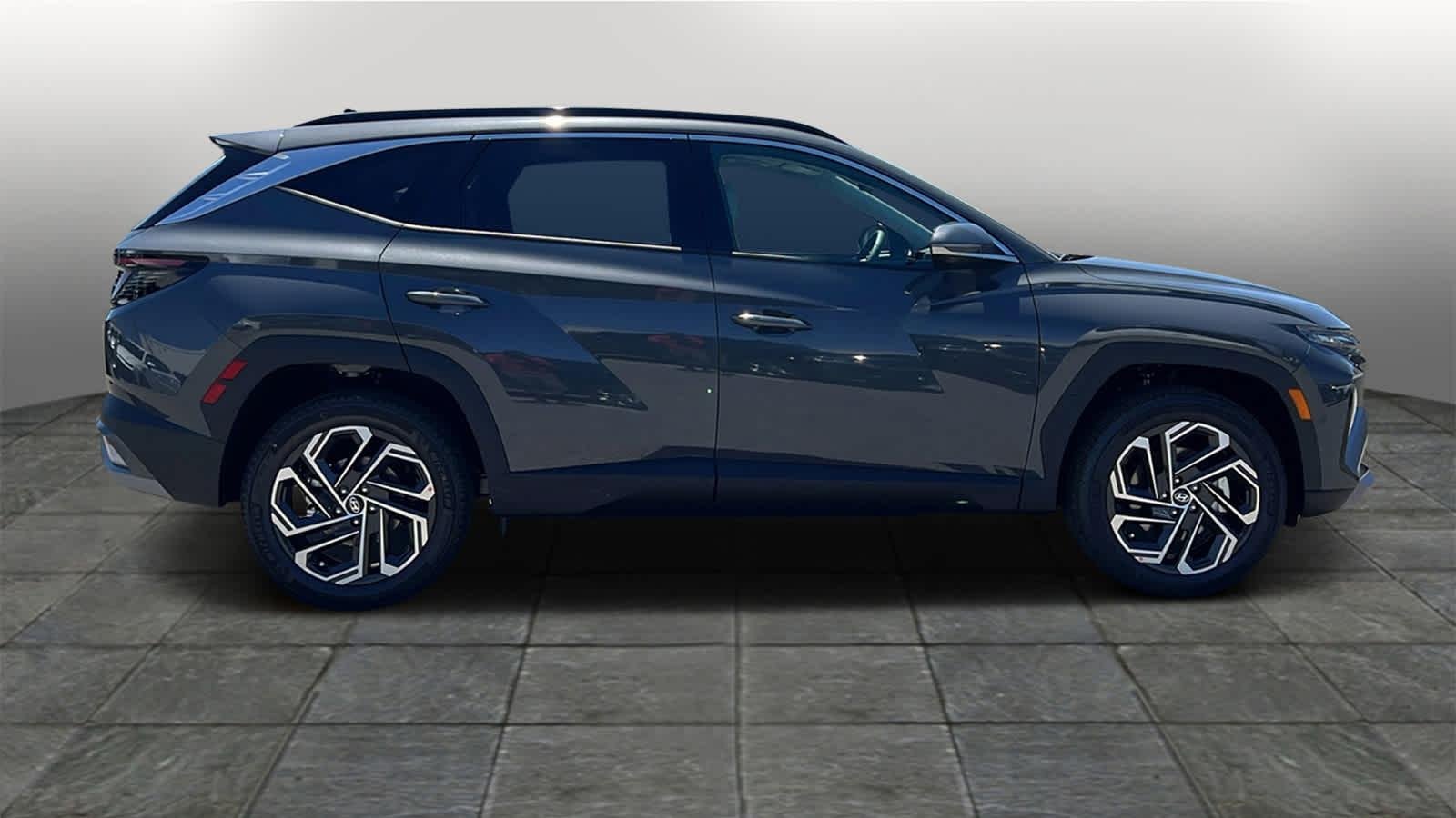 2025 Hyundai Tucson Limited - Photo 34