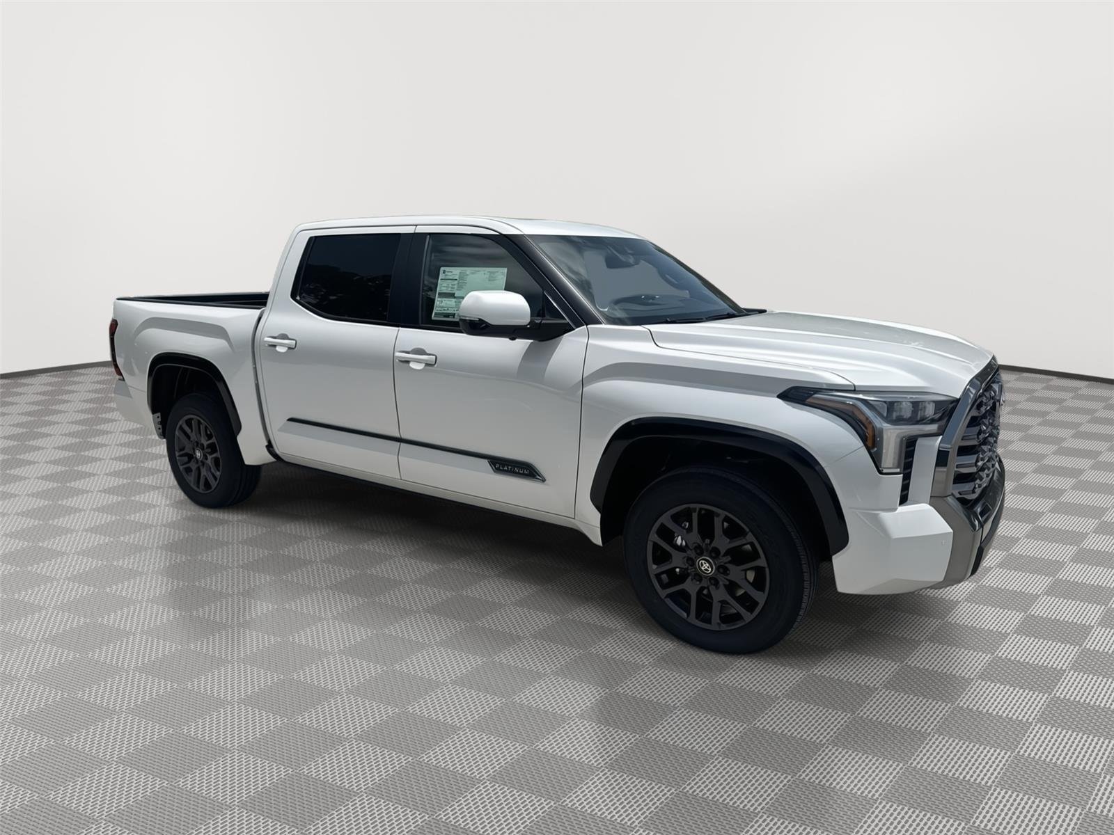 New 2026 Wind Chill Pearl <sup>1</sup> Toyota  Platinum image 3