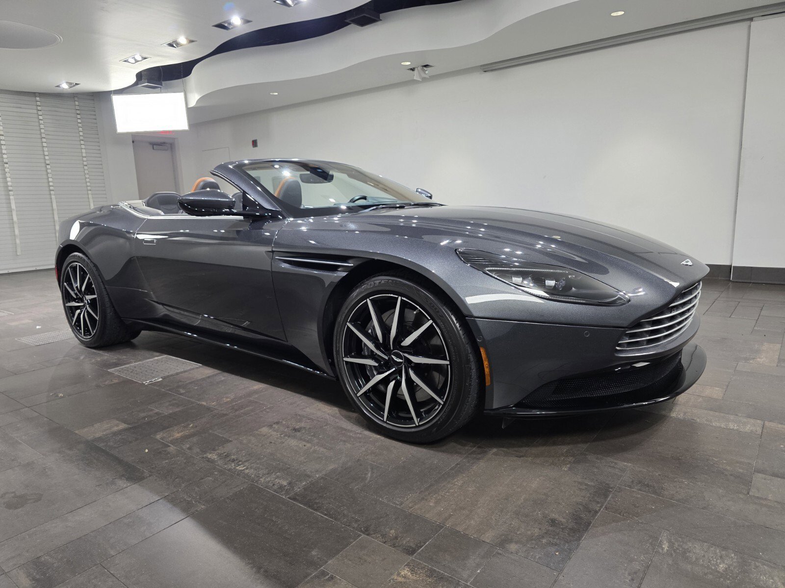 2022 Aston Martin DB11 V8 Volante's photo