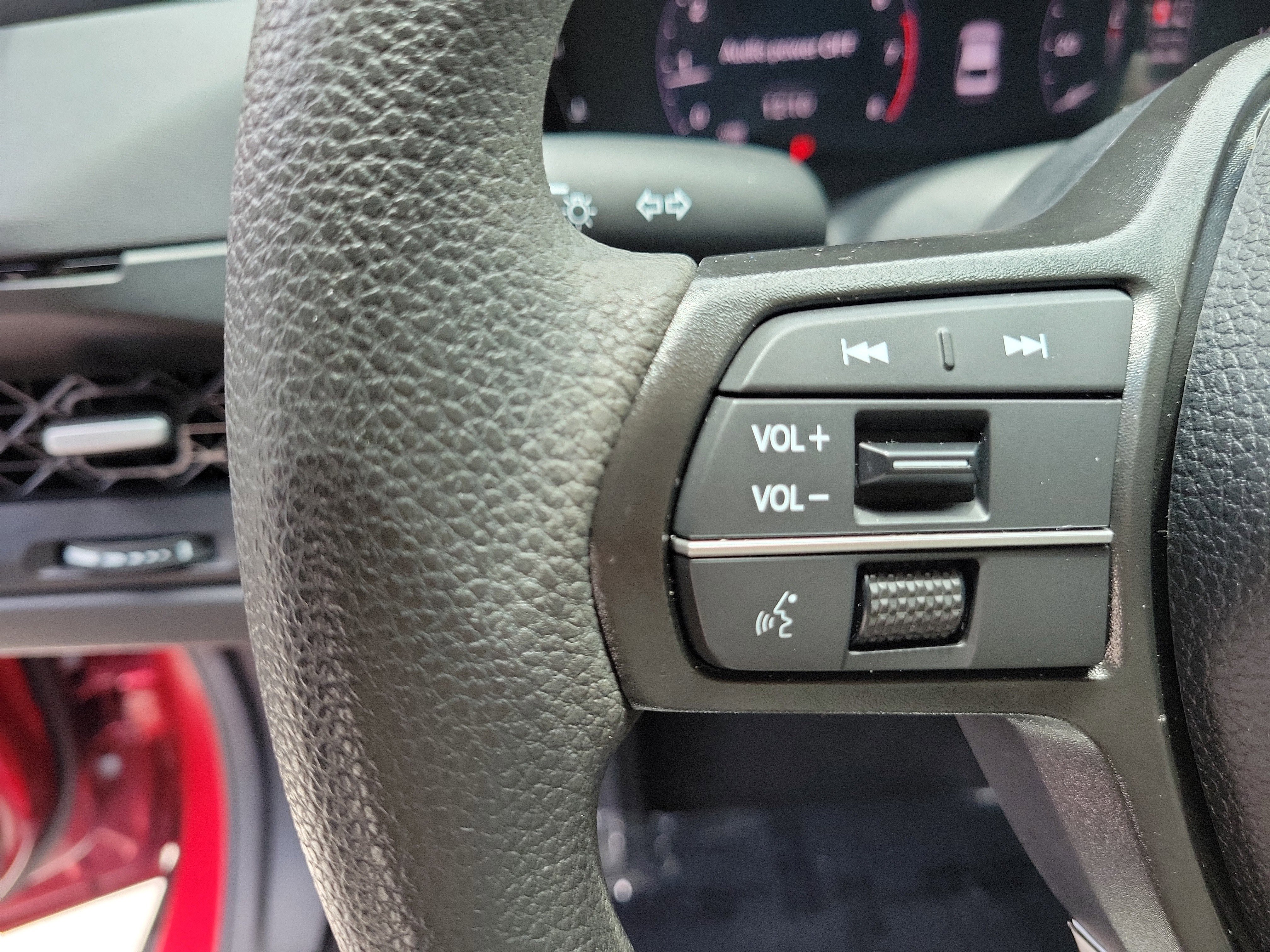 Used 2025 Radiant Red Metallic Honda SE image 30