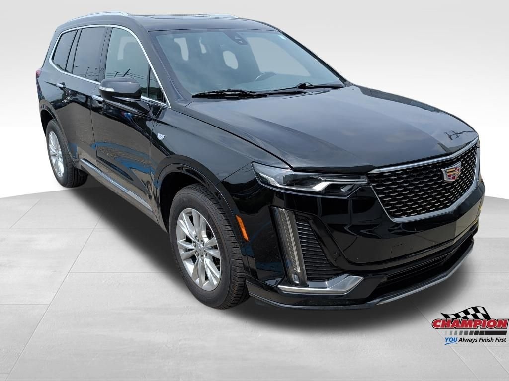 Used 2023 Black Cadillac Luxury image 8