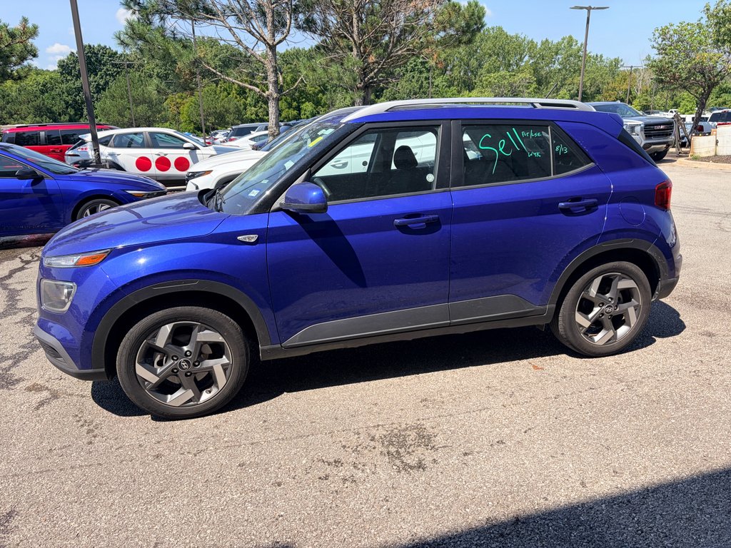 Used 2025 Intense Blue Hyundai SEL image 2
