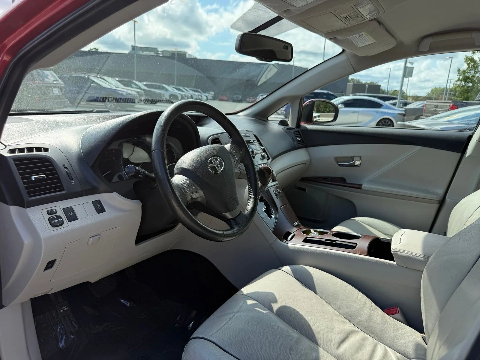 Used 2009 Red Toyota Base image 26
