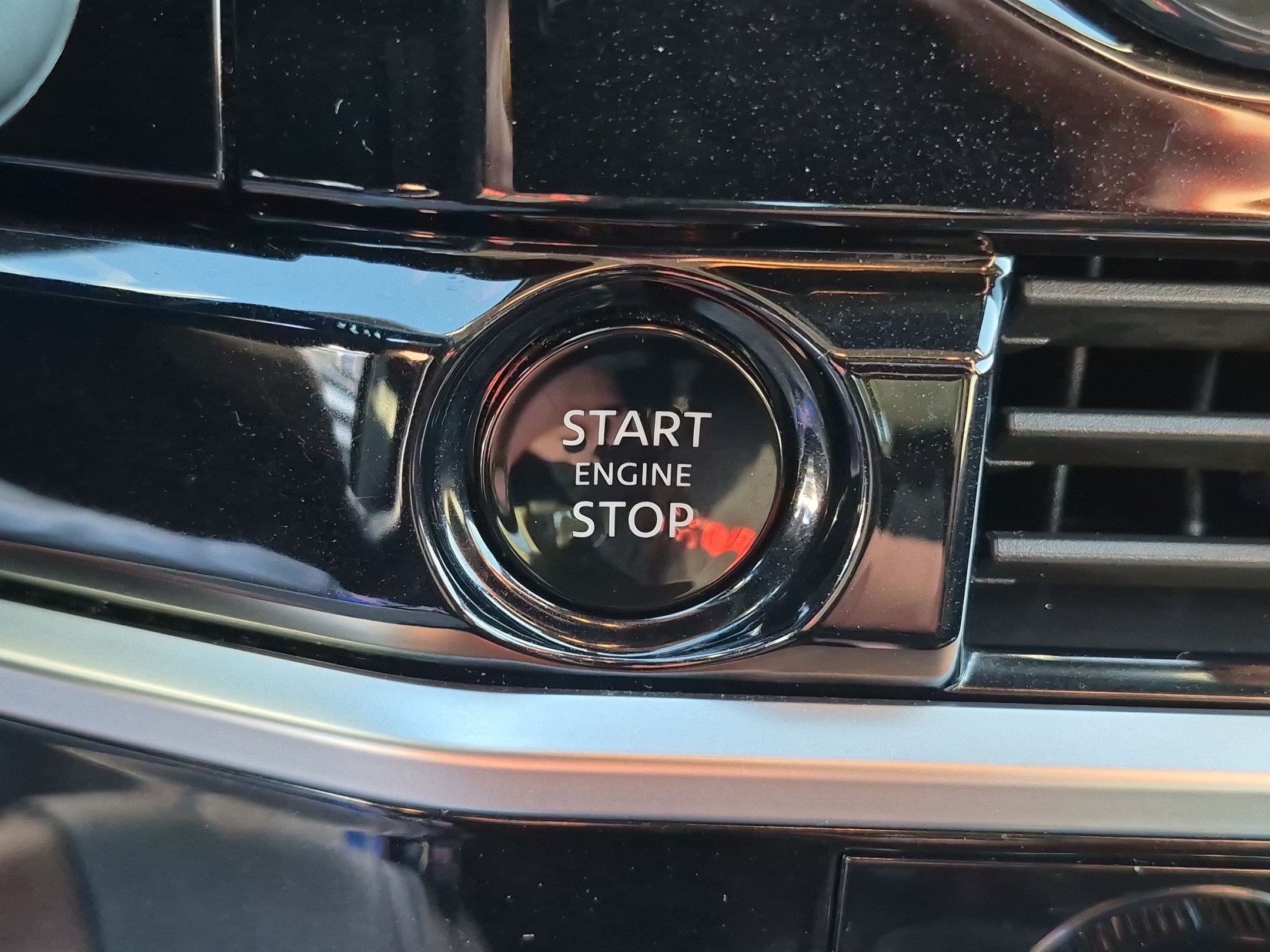 Used 2025 Black Nissan SL image 19