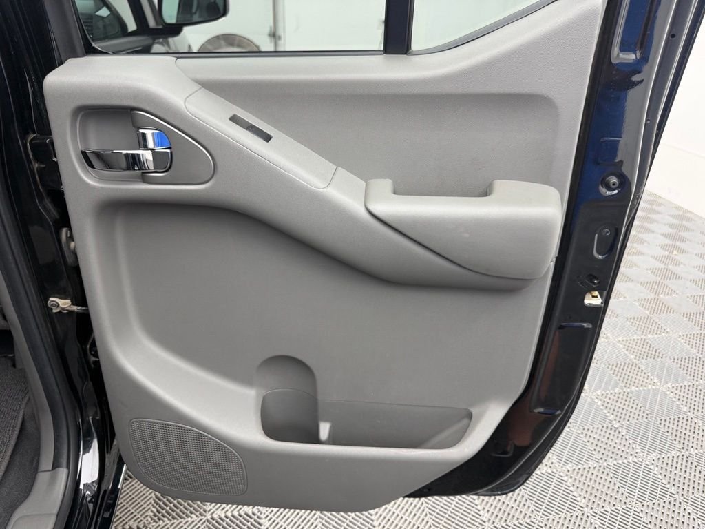 Used 2019 Magnetic Black Pearl Nissan SV image 31