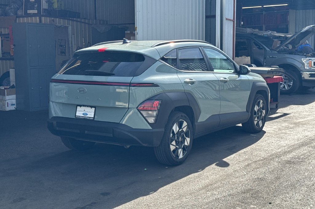 Used 2025 Green Hyundai SEL image 5