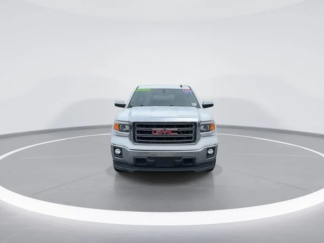 Used 2014 White GMC SLE image 2