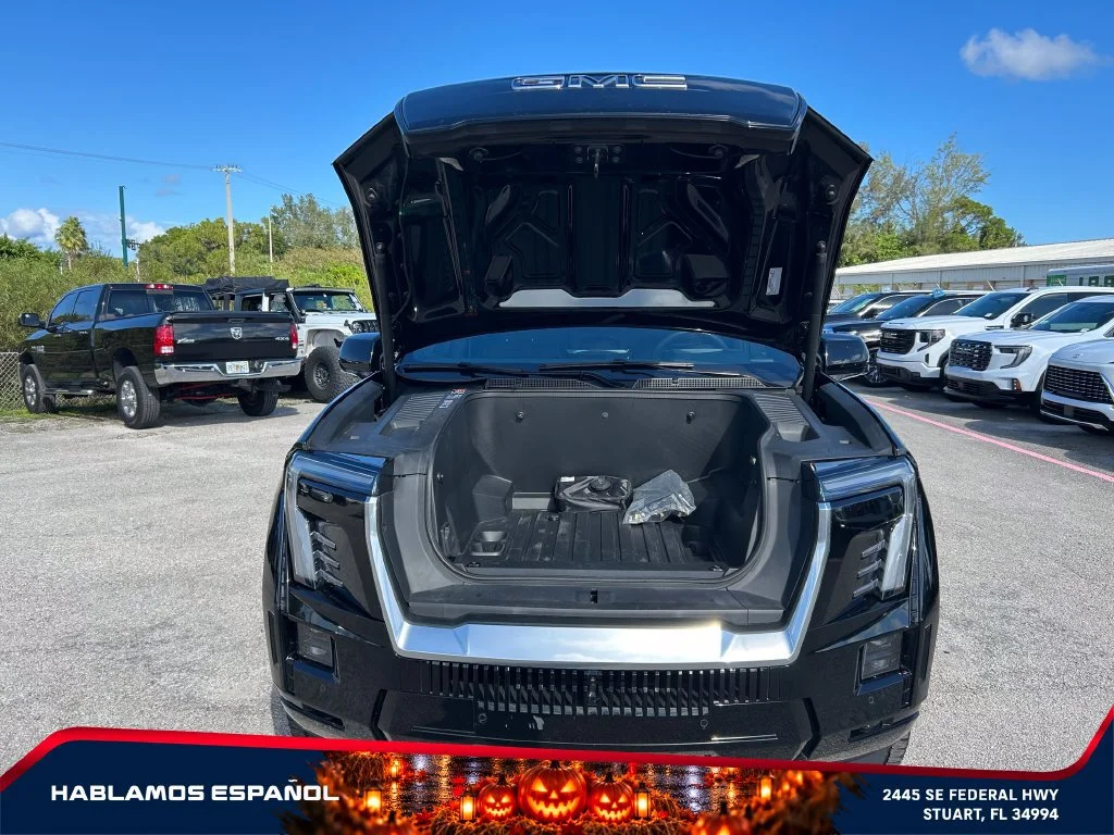 Used 2025 Onyx Black GMC Extended Range Denali image 11