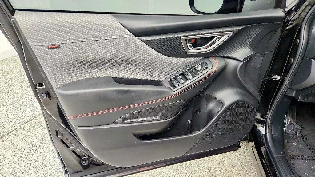 Used 2019 Crystal Black Silica Subaru 2.5i Sport image 11