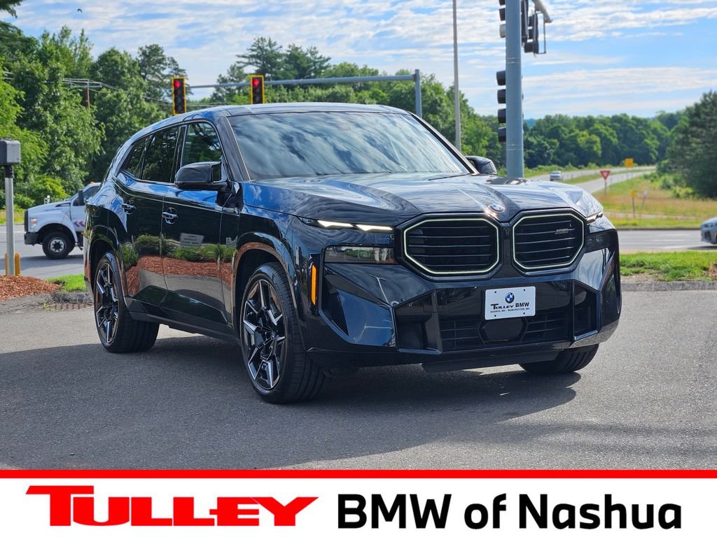 2023 BMW XM -'s photo