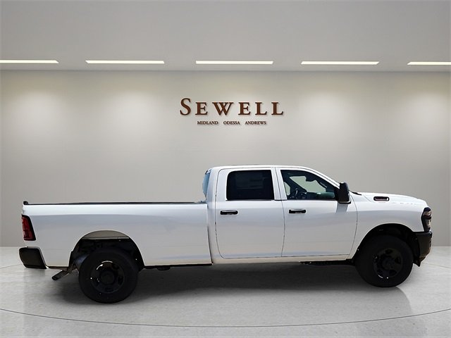 2026 Ram 2500 Tradesman photo 4