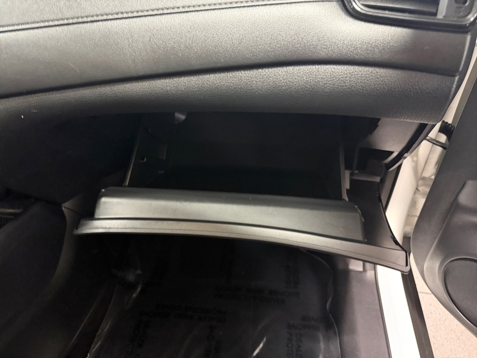 Used 2019 Glacier White Nissan SV image 29